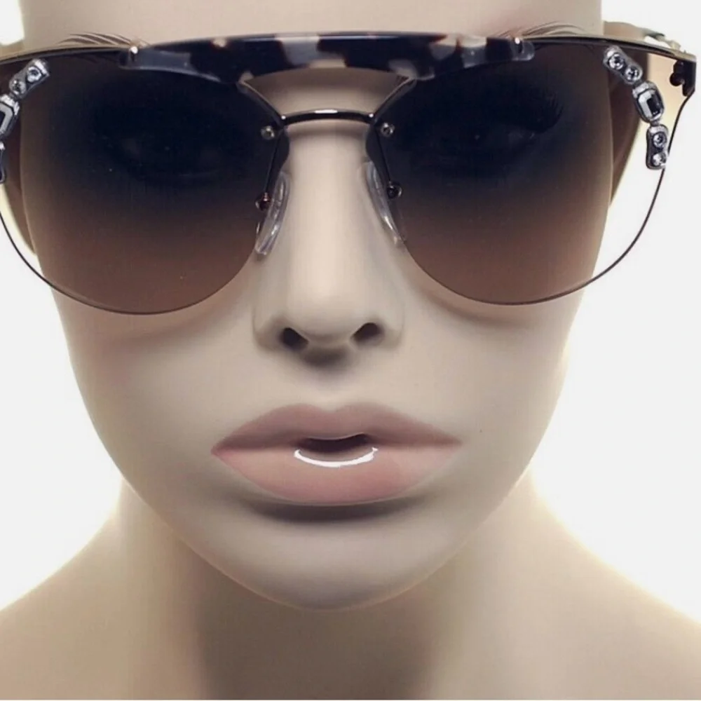 Prada sunglasses - Picture 2 of 8